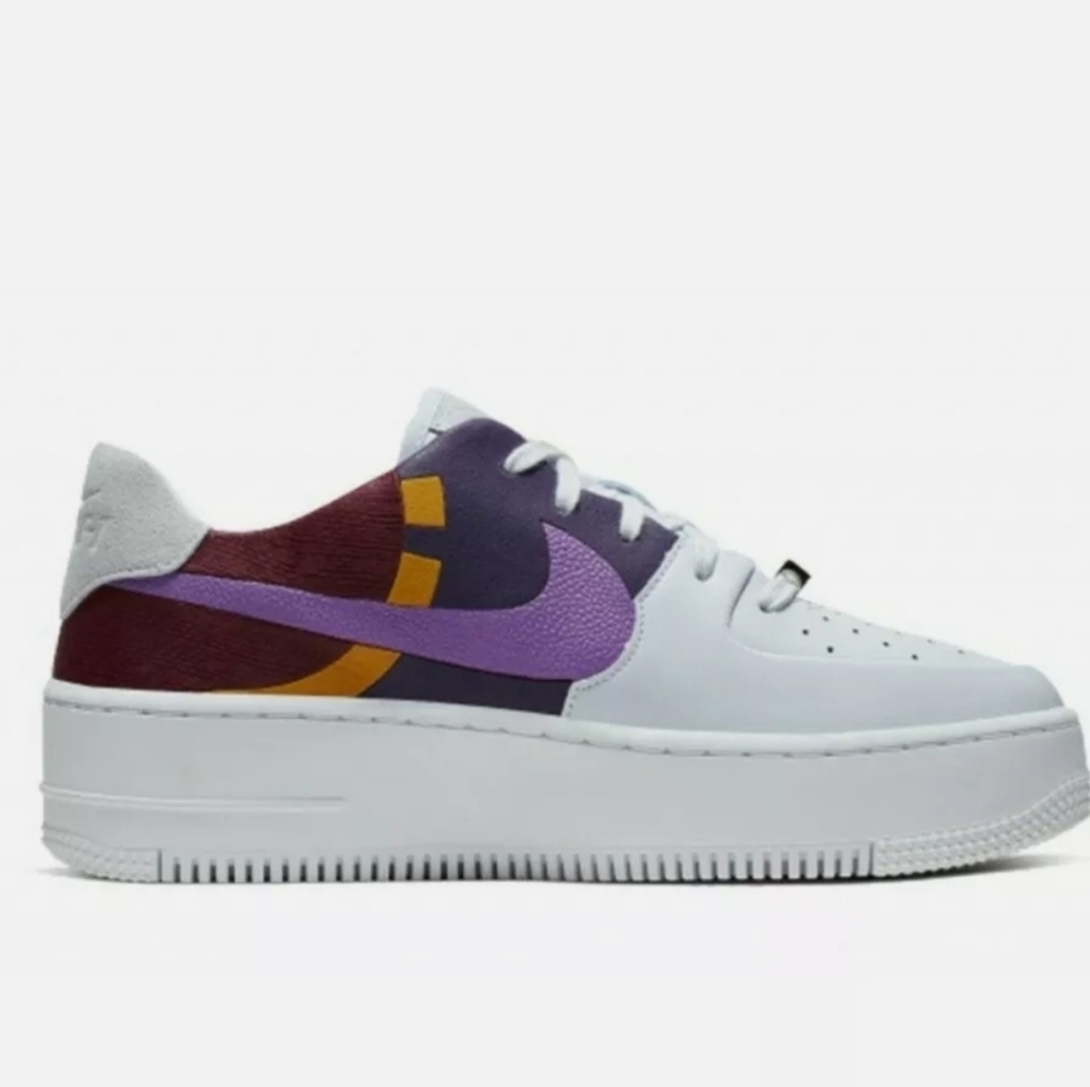 New Women's Nike Air Force 1 Sage Low LX